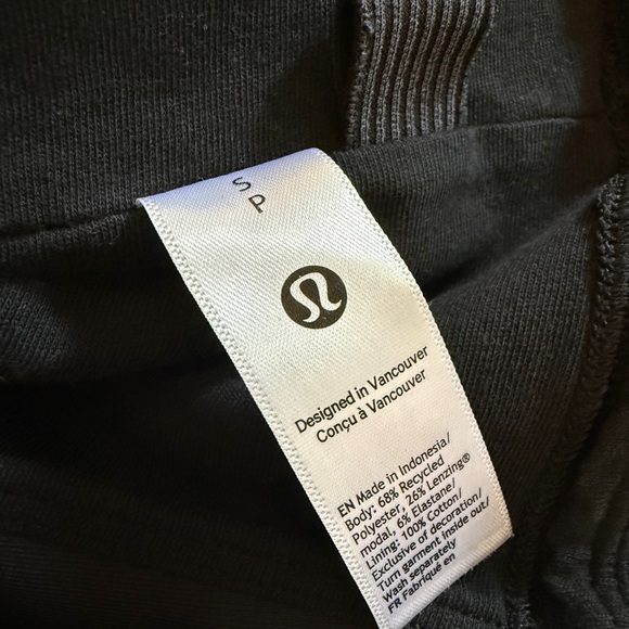 Lululemon Ribbed Active Top in Black - Picture 5 of 5